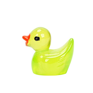 Mini pato que brilla en la oscuridad, adorno artesanal de resina para la fabricación de joyas y decoración coleccionable, colores variados, primavera 2024 - Product Image 5