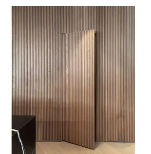 משרד בסגנון אמריקאי מודרני מוסתר עץ פנימי