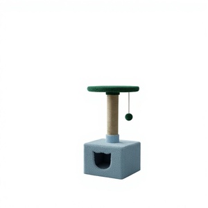Griffoir pour chat Amistar de haute qualité, modèle Turquoise Forest House, pour chats et chatons de toutes races et tailles. - Product Image 1