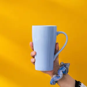 싼 가격 중국 공장 대용량 석기 광택 핑크 그레이 화이트 블루 10 16 17 oz 커피 깔때기 모양의 세라믹 컵