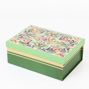 Customized Ambience Packaging Surprise Feather Design Flap Gift Folding Magnetic <b>Mailing</b> <b>Boxes</b> - Product Image 6