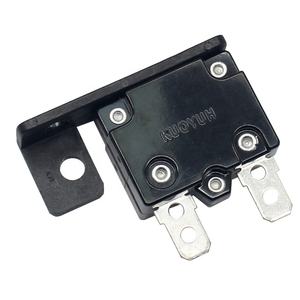 <span class=keywords><strong>Multiprise</strong></span> intelligente Kuoyuh série 88 20A avec <span class=keywords><strong>disjoncteur</strong></span> 4,5 kA et support - Product Image 3