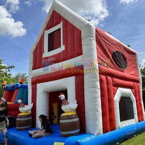 Castillo inflable con tobogán para fiestas infantiles al aire libre, tipo granja. - Product Image 3