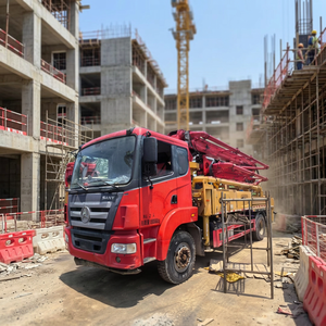 Máquina Compacta para Colocación de Hormigón de 30 Metros con Chasis de 2 Ejes, 360 °   Rotación de la torreta y configuración rápida para sitios de trabajo confinados - Product Image 5