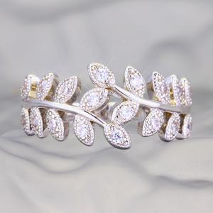 Personalizado anillos de moda de mujer 2023 diseño de la hoja 3A + Zircon de Plata de Ley 925 anillos de joyería - Product Image 2