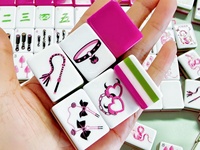 Ensemble de jeu de Mahjong personnalisé en gros, tuiles de Mahjong américaines en acrylique poli, personnalisation de la taille et de la boîte acceptée