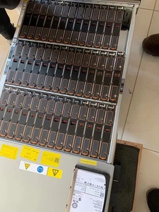 Serveur de stockage en rack 5U Dell PowerVault ME5084 jusqu'à 84 baies SFF - Product Image 2