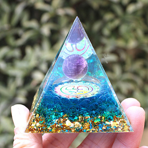 <b>Crystal</b> <b>Chip</b> Pyramid Resin Epoxy Craft 5cm 6cm 8cm Home Decoration Desktop Ornament Uv Printing Internal Engraving - Product Image 2