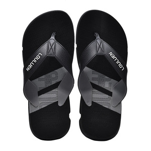 Tongs de plage personnalisées pour hommes, légères, respirantes et antidérapantes, à semelle souple, pour l'extérieur – Collection été 2026 - Product Image 4