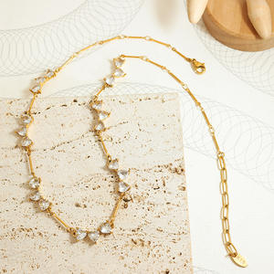 Collana YF3688 alla Moda, Impermeabile, in Acciaio Inossidabile Placcato Oro 18k con Zirconi a Cuore, Anallergica - Product Image 4