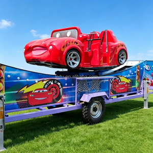 Manège mobile d'extérieur pour enfants : Voiture volante et Voiture de course sur remorque - Product Image 5