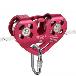 Polea <span class=keywords><strong>de</strong></span> doble rodamiento <span class=keywords><strong>de</strong></span> aleación <span class=keywords><strong>de</strong></span> aluminio portátil <span class=keywords><strong>de</strong></span> 30KN, diseño en forma <span class=keywords><strong>de</strong></span> corazón para teleférico <span class=keywords><strong>de</strong></span> gran altitud para acampar, senderismo, jungla - Product Image 4