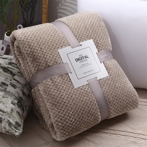 ठोस रंग अनानास प्लेड फ्लैनेल कंबल - Product Image 4