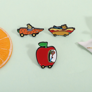 Alfileres esmaltados de películas animadas de dibujos animados Lowly Worm Apple Car Hot Dog Car Magical Town Broche Solapa Insignia Joyería Regalos - Product Image 2