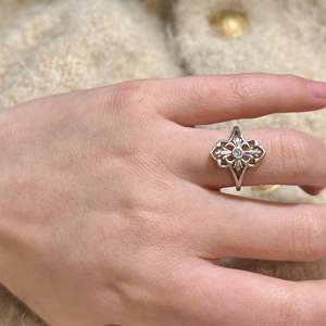 Anillo Iris de Plata Pura S925 con Diseño de Nicho de Lujo, Joyería de Alta Gama con Apertura de Concha Exquisita para Mujer - Product Image 2