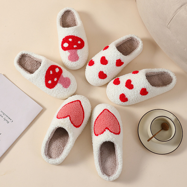 Custom Logo Autumn Winter Home Soft Smile Happy Face Indoor Bedroom Thick Bottom Memory Foam Plush Slippers