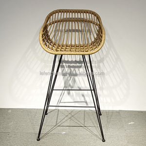 Échantillon gratuit <span class=keywords><strong>tabouret</strong></span> de Bar en rotin en métal, meubles de cuisine en plein air bon marché, <span class=keywords><strong>tabouret</strong></span> de comptoir moderne en rotin en osier, à vendre - Product Image 3