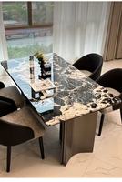 Ensemble table et chaises de salle à manger modulaires en fer, style italien, luxe léger, durable, moderne et simple, pour salon et salle à manger rectangulaire.
