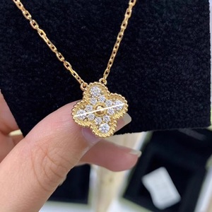 Collar de Trébol de Cuatro Hojas con Diamantes Completos en Oro Rosa de 18K para Mujer, Lujoso y de Alta Gama, con Zirconia en la Clavícula - Product Image 2