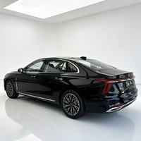 Voiture à essence neuve la plus vendue : Hongqi H5, 2.0T haute puissance, transmission automatique à deux roues motrices, 5 places, intérieur spacieux et confortable.