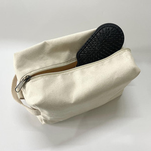Borsa per il Trucco Personalizzabile in Tela Riciclata Ecologica, Organizer da Viaggio Riutilizzabile per Articoli da Toeletta con Cerniera e Manico - Product Image 3