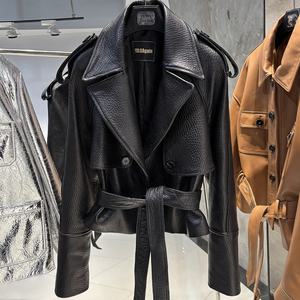 سترات نسائية من الجلد لعام 2025، تصميم قصير واقٍ من الرياح، معاطف من جلد الغنم المحبب الأصلي للسيدات - Product Image 3