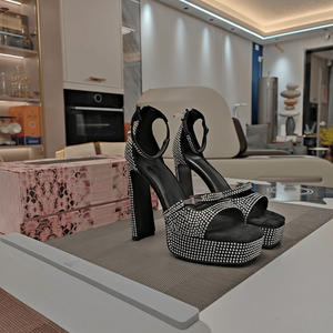 Zapatos de Tacón Alto Jimmy de Alta Calidad, Modernos, con Hebilla Metálica Decorativa, Parte Superior con Diamantes, Transpirables, Nuevo Modelo en Venta - Product Image 3