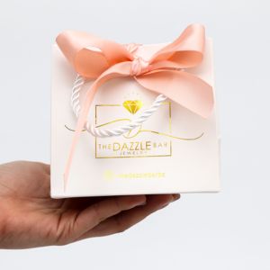 Boîte à bijoux personnalisée avec logo imprimé, pochette et sac cadeau en papier de luxe avec nom de marque en feuille d'or - Product Image 6
