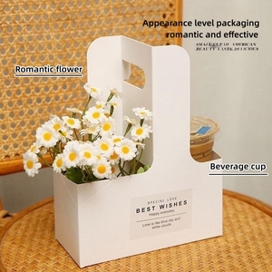 กล่องใส่กาแฟแบบพกพา กล่องดอกไม้กระดาษคราฟท์ ตะกร้าดอกไม้ กล่องใส่ชา<span class=keywords><strong>น</strong></span>มแบบ<span class=keywords><strong>น</strong></span>ำก<span class=keywords><strong>ล</strong></span>ับ กล่องใส่ขนมเค้ก กล่องใส่ช่อดอกไม้สดแบบพกพา - Product Image 4