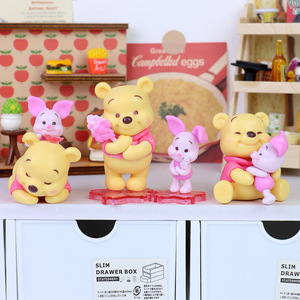 Vente chaude Boîtes mystère tendance Figurines d'action en PVC Ours jaune de dessin animé, Cochon, Eeyore, Boîtes mystère, Jouets, Décoration, Ornements de voiture - Product Image 3