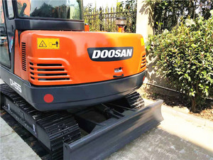 Miniexcavadora de 5 toneladas Excavadora Doosan DH55 de segunda mano a bajo precio Excavadora Doosan DH55 DX55 usada con 90% nuevas condiciones - Product Image 5