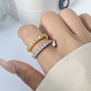 Anillo de Moda para Mujer, Chapado en Oro de 18K, Resistente al Deslustre, con Circonitas Cúbicas Incrustadas - Product Image 4