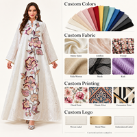 Robe Kaftan en Polyester 100% à Motifs Floraux Ivoire pour les Soirées et les Occasions Féminines