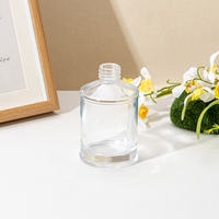 Flacon diffuseur en verre transparent haut de gamme de 220 ml avec logo personnalisé et épaule oblique pour parfum d'ambiance