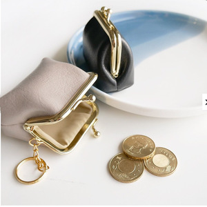 Handmade leather coin purse, <b>mini</b> coin purse, shell <b>bag</b>, headphone <b>bag</b>, jewelry organizer. - Product Image 3