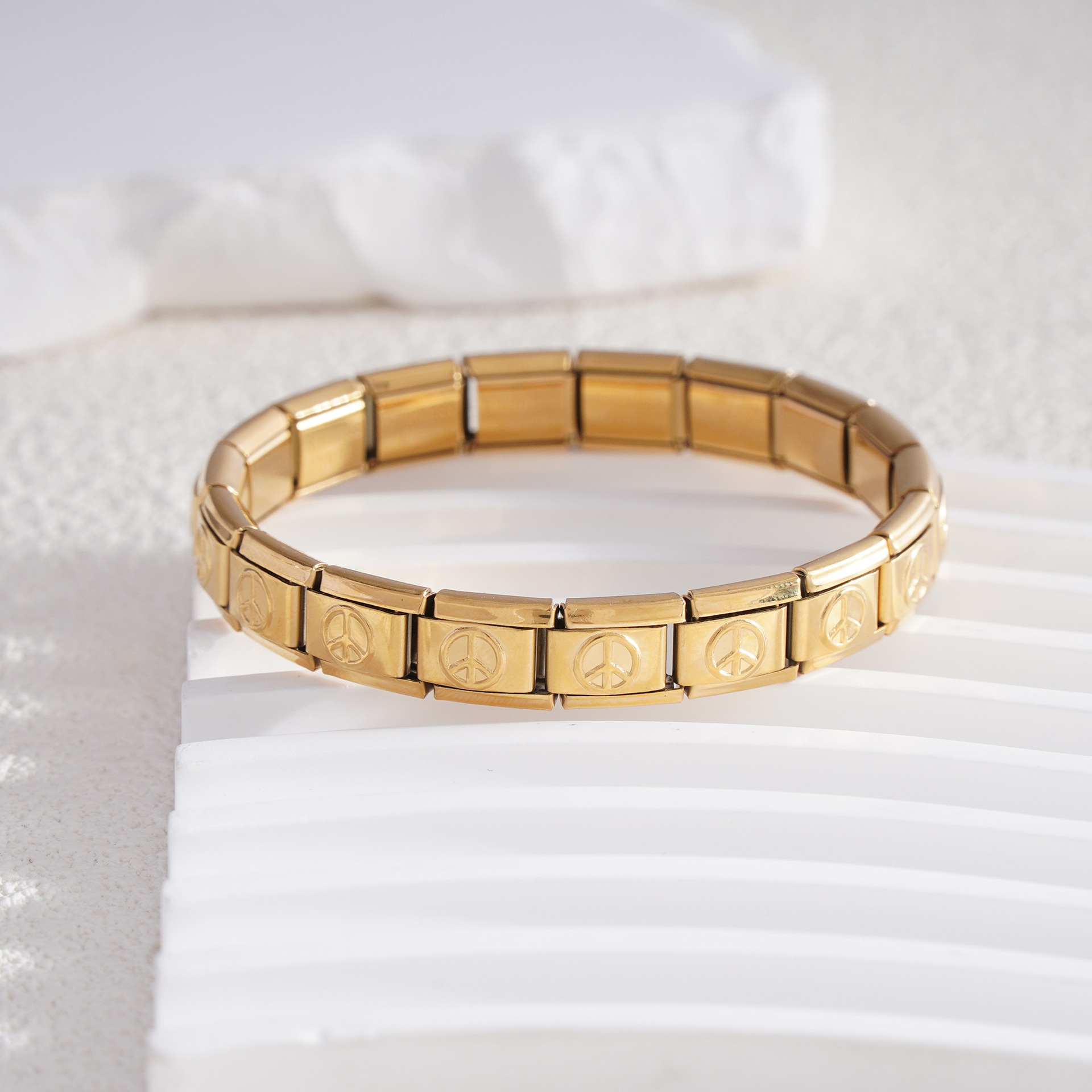 Correa de reloj con logo (toda dorada)