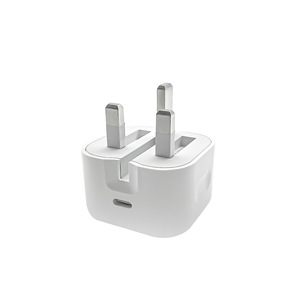 Caricabatterie <span class=keywords><strong>e</strong></span> Cavo Type-C con Certificazione CE, Spina UK, Ricarica Rapida PD20W/35W per Dispositivi con Design Pieghevole a Tre Gambe - Product Image 5