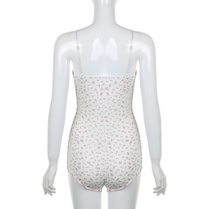 กางเกงขาสั้นลายดอกไม้สำหรับฤดูร้อน |   ผ้าถักยืดสีบล็อก ผสมสแปนเด็กซ์/โพลีเอสเตอร์ |   เสื้อคอวีทรงเข้ารูปลำลอง ระบายอากาศได้ดี เป็นมิตรกับสิ่งแวดล้อม - Product Image 6