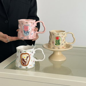 Mug Keramik Bunga Lukis Tangan Estetika Pastel |   Cangkir Kopi Bertekstur Lucu dengan Pinggiran Bergelombang Tidak Beraturan untuk Hadiah Ulang Tahun & Persahabatan - Product Image 3