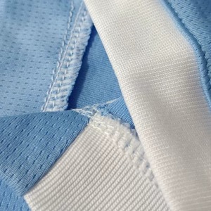 Nuova Maglia Retrò di Squadra Calcistica Europea, Asciugatura Rapida, 100% Poliestere, Versione Thai, Manica Corta da Uomo - Product Image 4