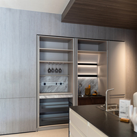 Buffet de salle à manger moderne sur mesure avec panneaux dissimulés et décoration murale en marbre pour toute la maison