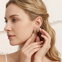 Boucles d'oreilles clips géométriques en laiton plaqué or 18 carats, motif spirale anti-moustiques, émail vintage, tendance rétro, sans perçage