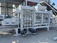 Machine de fabrication de briques et de blocs en béton hydraulique entièrement automatique QT8-15 avec système PLC à vendre aux Émirats arabes unis, Dubaï
