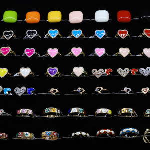 Anillos de Circonita de Lujo CM Jewelry, Personalizables, Chapados en Oro, Oro Laminado, Anillos de Circonita Cúbica Tallada, Anillo de Compromiso y Boda para Mujer - Product Image 3