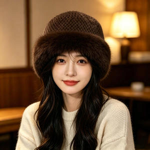 Gorro de Piel Sintética Mongola para Adultos Unisex, Gorro Cálido a Prueba de Viento y Frío para Invierno, Disponible en Varios Colores - Product Image 4