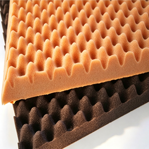Feuille de mousse polyuréthane ignifuge à densité moyenne, mousse acoustique cellulaire pour l'isolation phonique, l'absorption du bruit et la réduction du son. - Product Image 1