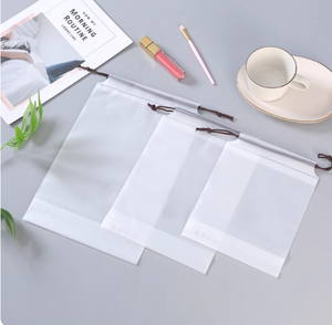 Chaussures de voyage en plastique personnalisées en usine vêtements anti-poussière organisant le stockage sacs à cordon transparents avec double cordon de serrage en coton - Product Image 2