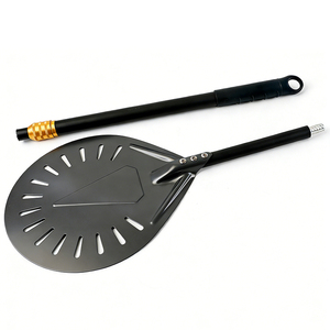 Pala per Pizza Commerciale in Alluminio Anodizzato Duro Perforata con Manico Lungo per Forno - Product Image 1