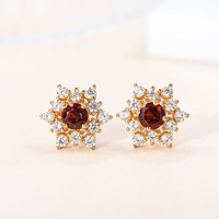 Trendige Damen-Ohrstecker aus 18K Sterlingsilber mit Granat-Blumen-Design, geometrisch rund, Brillantschliff, Verlobungs-, Hochzeits- und Partygeschenk
