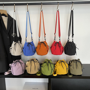 All'ingrosso estate Preppy alla moda in Nylon con coulisse borsa a secchiello alla moda piccole borse per giovani donne di Design portatile - Product Image 2